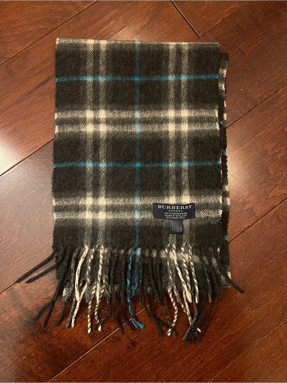 Authentic Burberry Children’s Plaid Cashmere Scarf - Picture 2 of 5